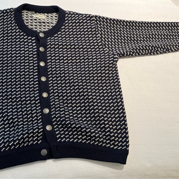 Vintage LL BEAN Norwegian sweater (MADE IN NORWAY) - Picture 3 of 12